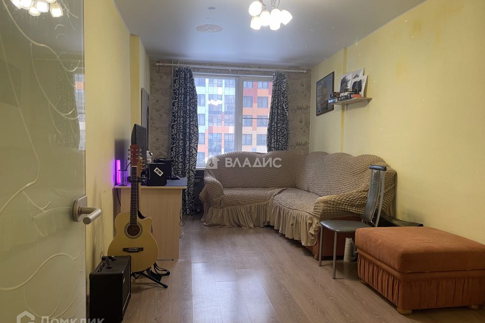 Продаётся 1-комнатная квартира, 37.4 м²