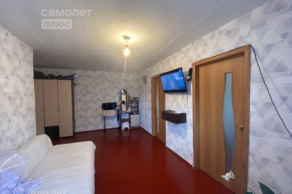 Продаётся 4-комнатная квартира, 62 м²