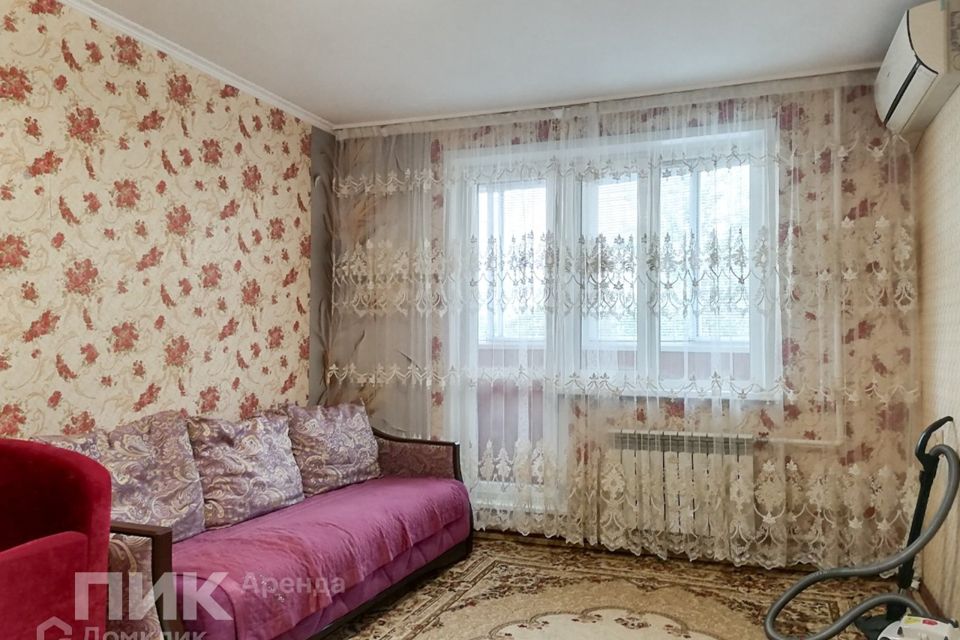 Сдаётся 1-комнатная квартира, 38 м²