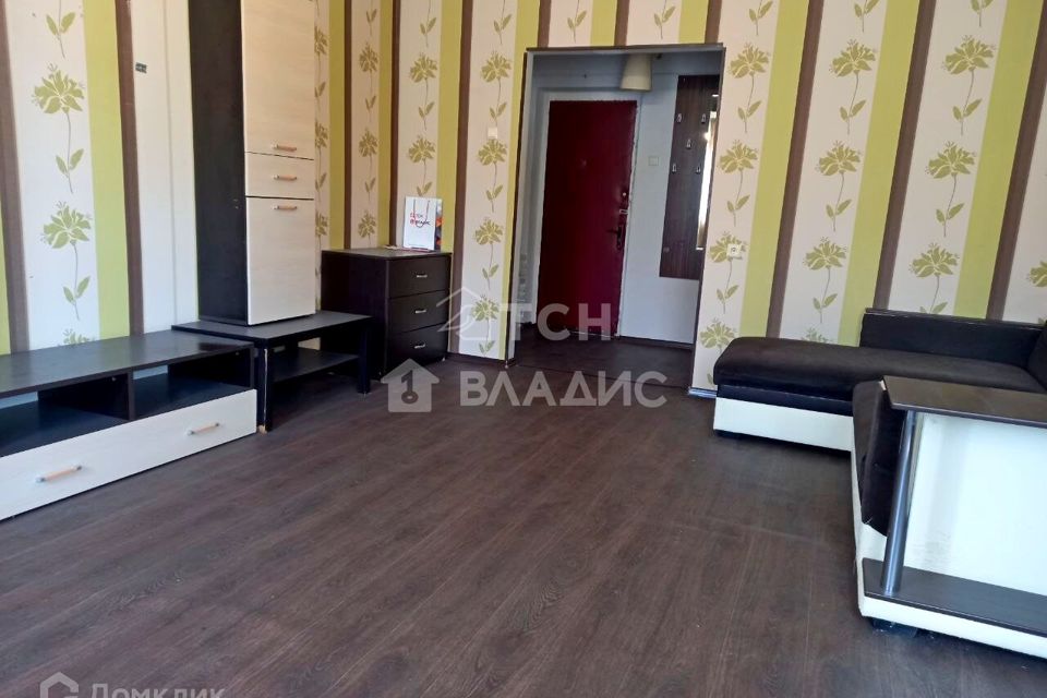 Продаётся 1-комнатная квартира, 42 м²