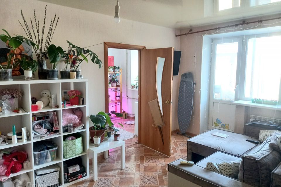 Продаётся 2-комнатная квартира, 43.8 м²