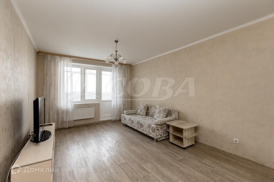 Продаётся 1-комнатная квартира, 42 м²