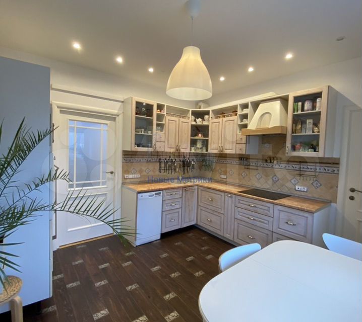 Продаётся 3-комнатная квартира, 92 м²