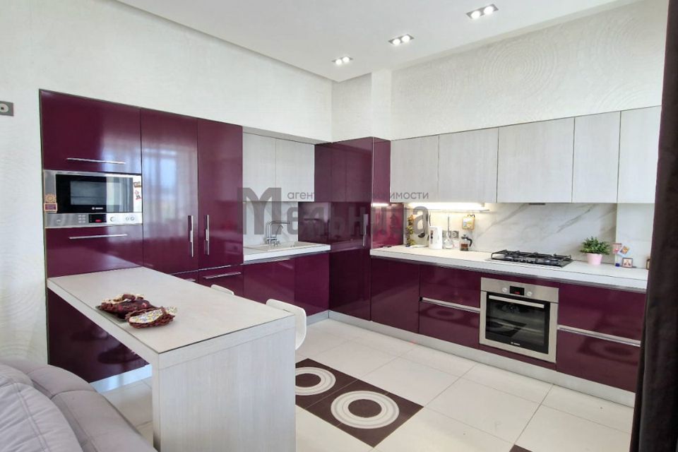 Продаётся 2-комнатная квартира, 80.6 м²
