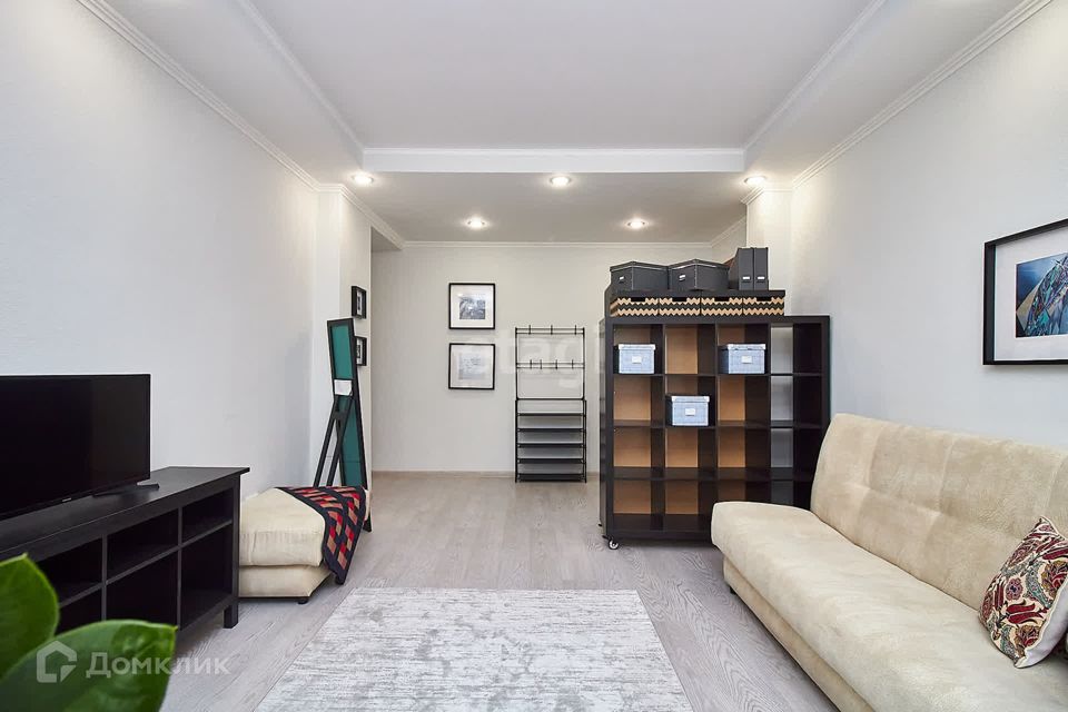 Продаётся 3-комнатная квартира, 75.6 м²