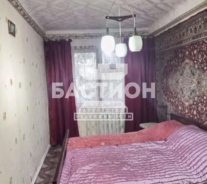 Продаётся 4-комнатная квартира, 66 м²
