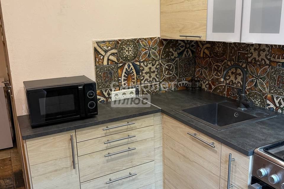 Продаётся 3-комнатная квартира, 56.1 м²