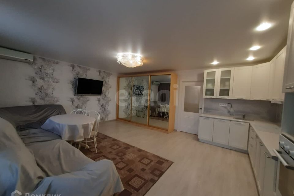 Продаётся 4-комнатная квартира, 124 м²