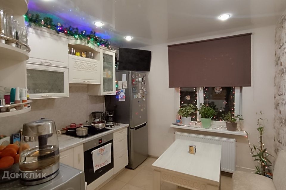 Продаётся 2-комнатная квартира, 56.8 м²