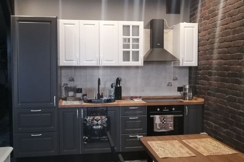 Продаётся 1-комнатная квартира, 52.8 м²