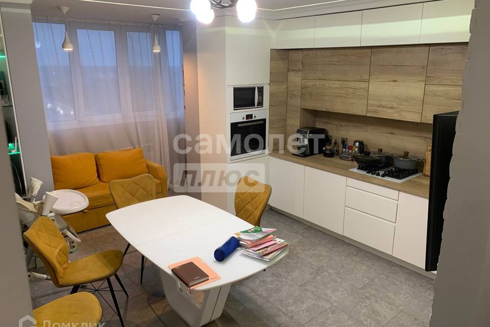 Продаётся 2-комнатная квартира, 70 м²