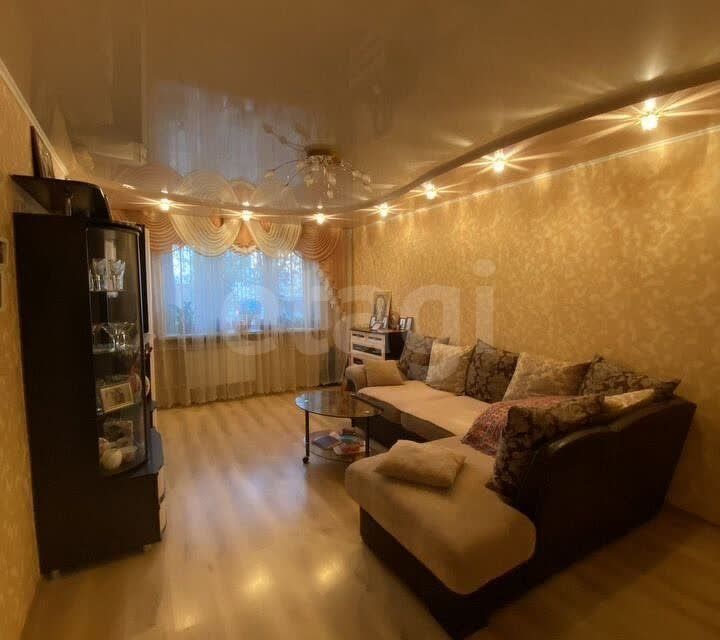 Продаётся 3-комнатная квартира, 61.9 м²