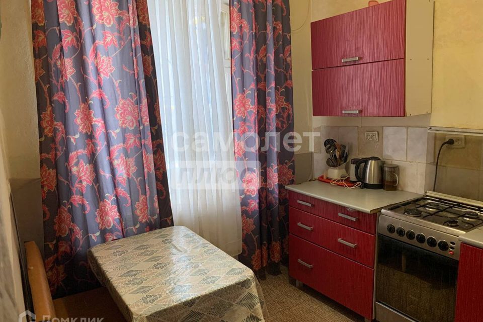 Продаётся 3-комнатная квартира, 56.4 м²