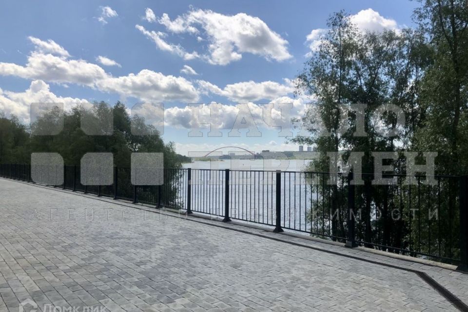 Сдаётся студия, 42 м²