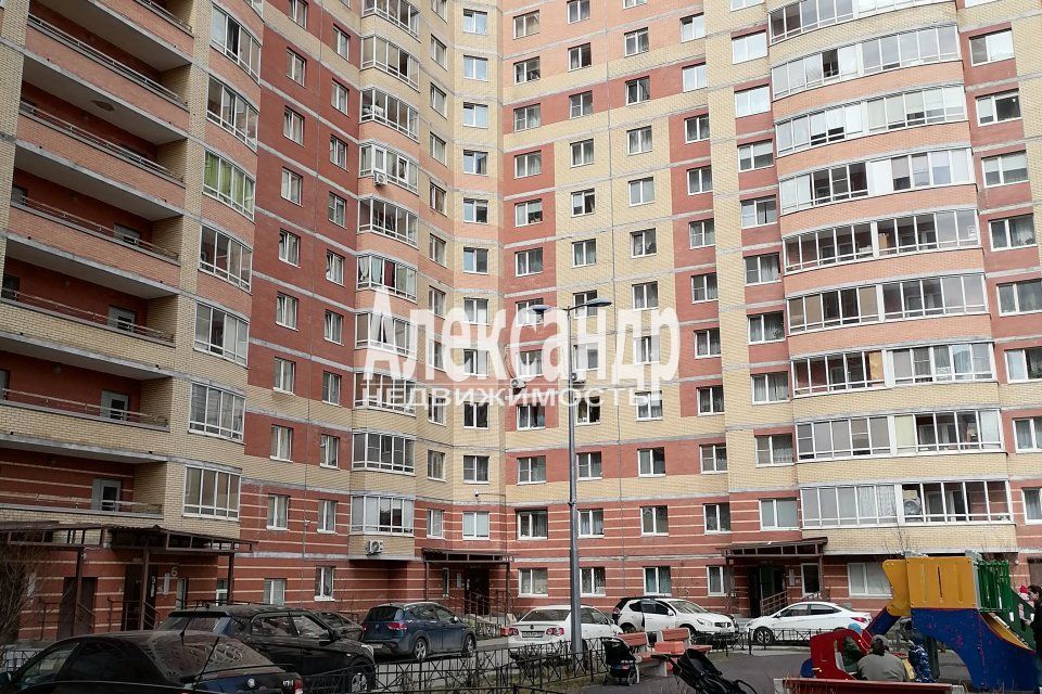 Продаётся 1-комнатная квартира, 42 м²