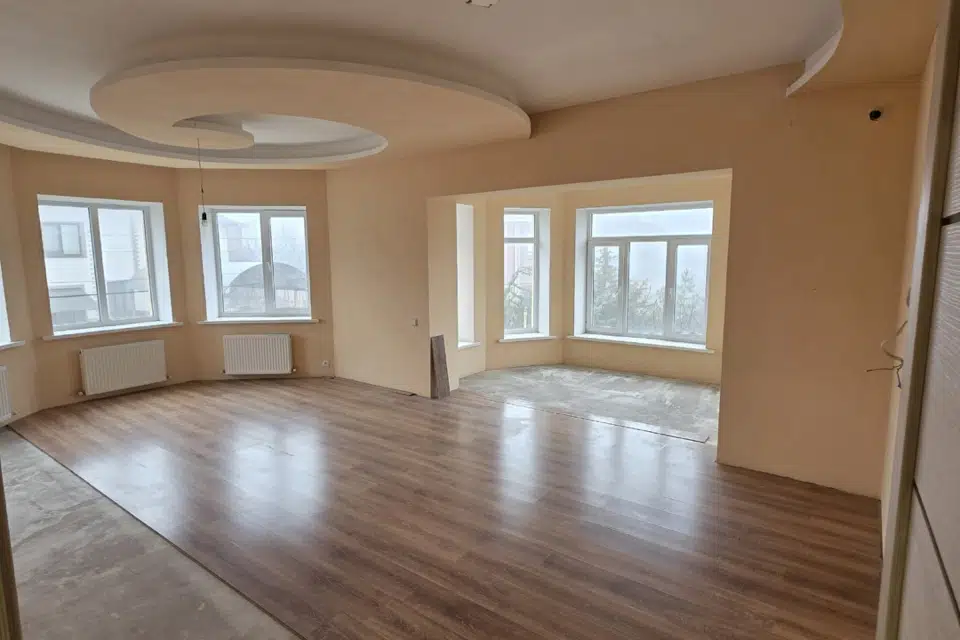 Продаётся 2-этажный дом, 240 м²