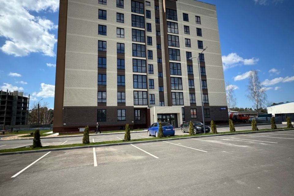 Продаётся 2-комнатная квартира, 66.48 м²