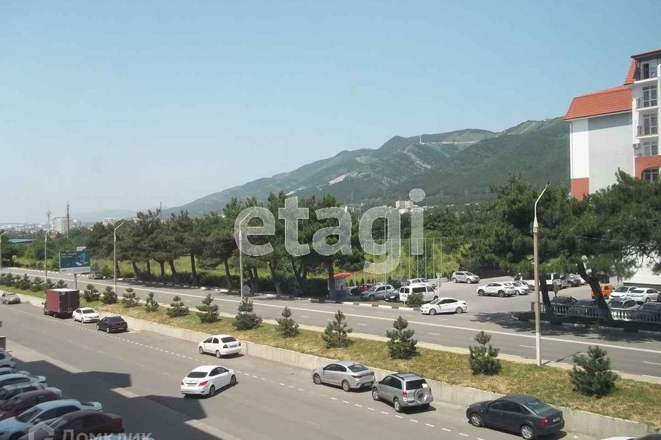 Продаётся 2-комнатная квартира, 61.6 м²