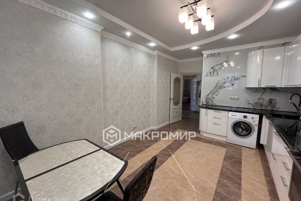Сдаётся 2-комнатная квартира, 64.3 м²