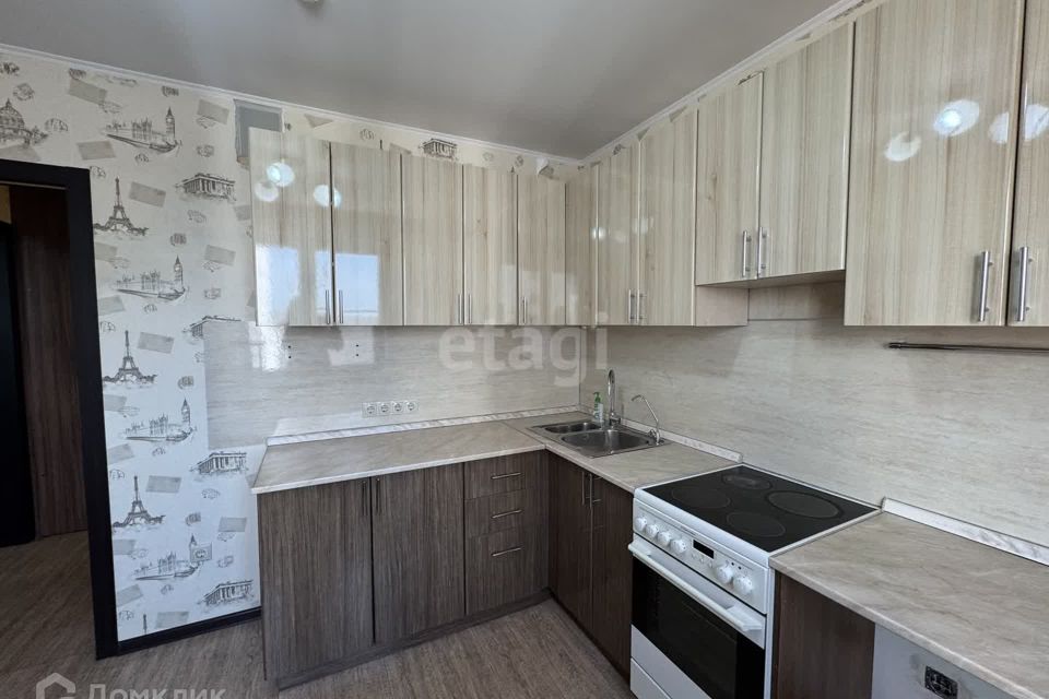 Продаётся 1-комнатная квартира, 37.7 м²