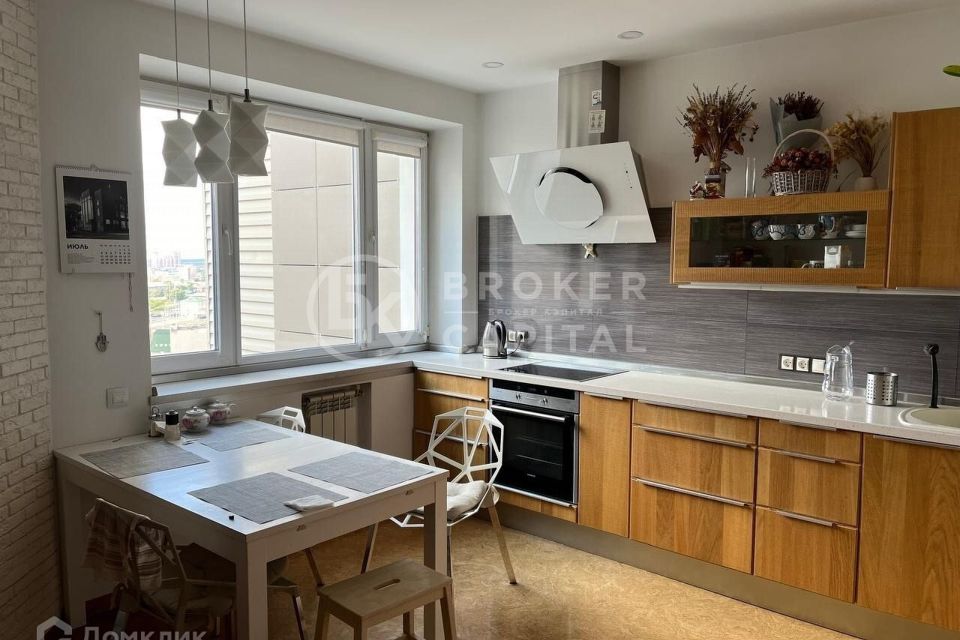 Продаётся 3-комнатная квартира, 96.1 м²