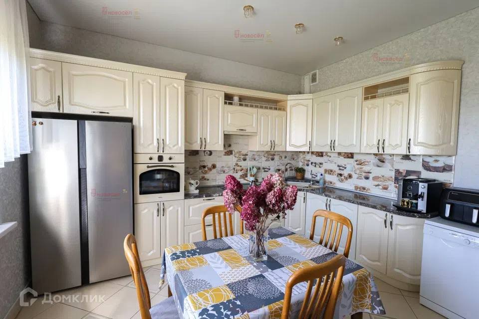Продаётся 2-этажный дом, 152 м²