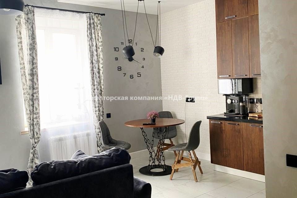 Сдаётся 2-комнатная квартира, 65.2 м²