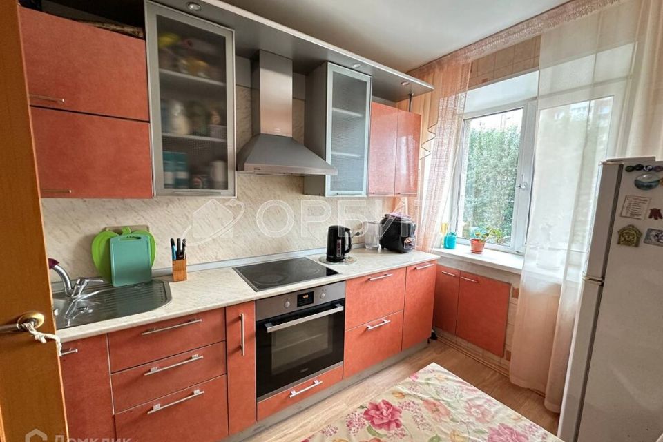 Продаётся 3-комнатная квартира, 59.4 м²