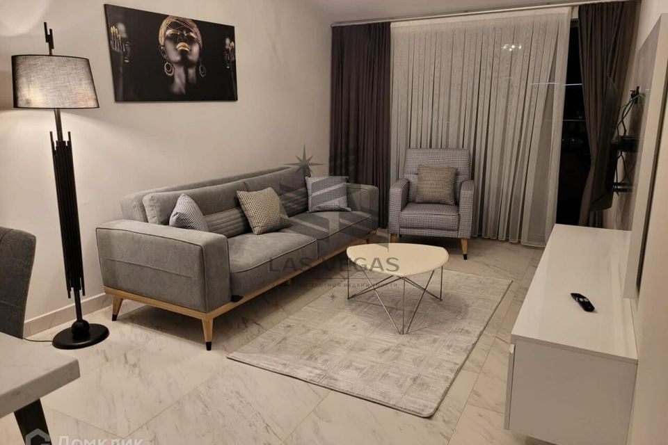 Сдаётся 2-комнатная квартира, 70 м²