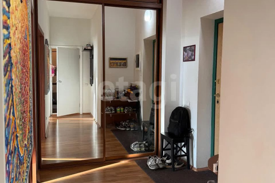 Продаётся 1-комнатная квартира, 49.2 м²