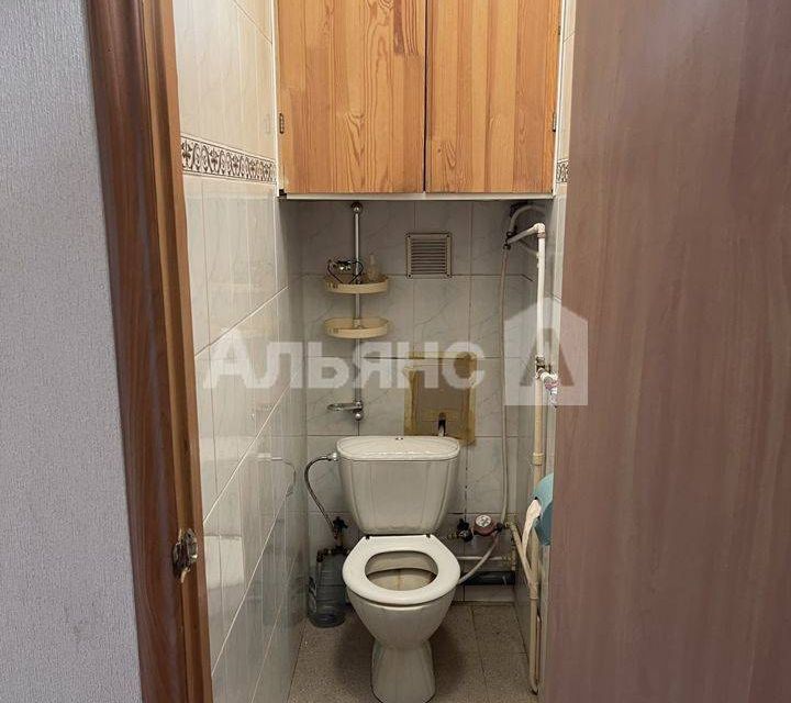 Продаётся 3-комнатная квартира, 57 м²