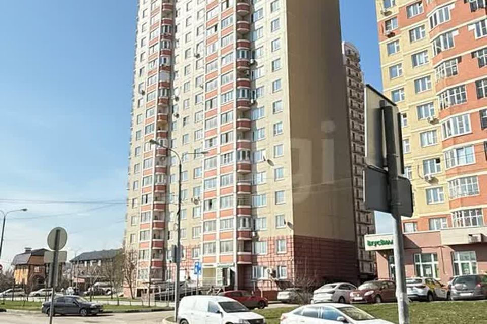 Продаётся 2-комнатная квартира, 60.4 м²