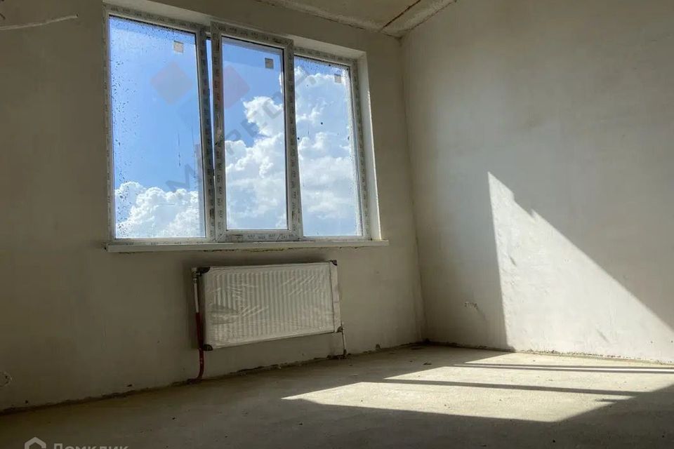 Продаётся 1-комнатная квартира, 43.6 м²
