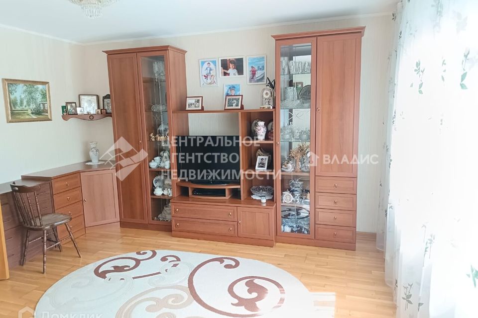 Продаётся 2-комнатная квартира, 59.6 м²