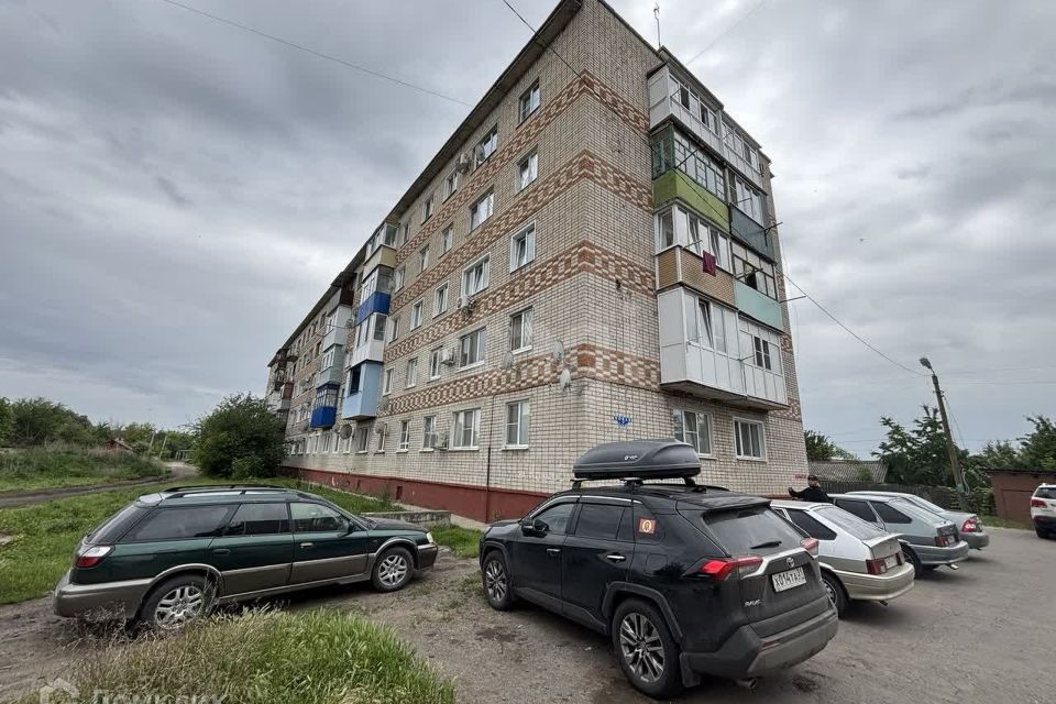 Продаётся 4-комнатная квартира, 60.1 м²
