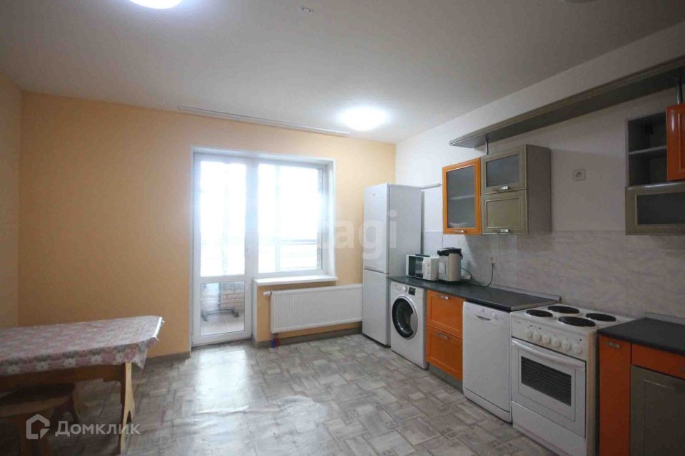 Сдаётся 1-комнатная квартира, 42 м²