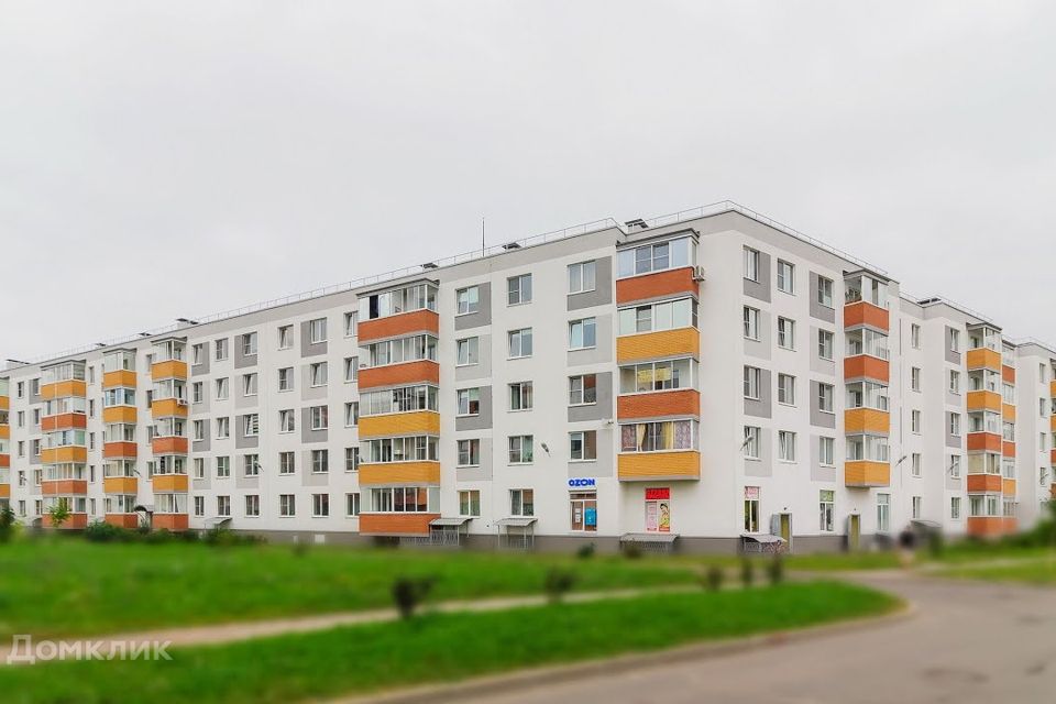 Вторичка в новом петергофе