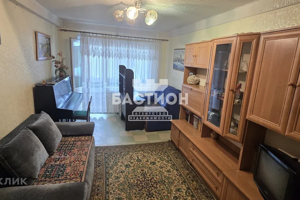 Продаётся 3-комнатная квартира, 70.6 м²
