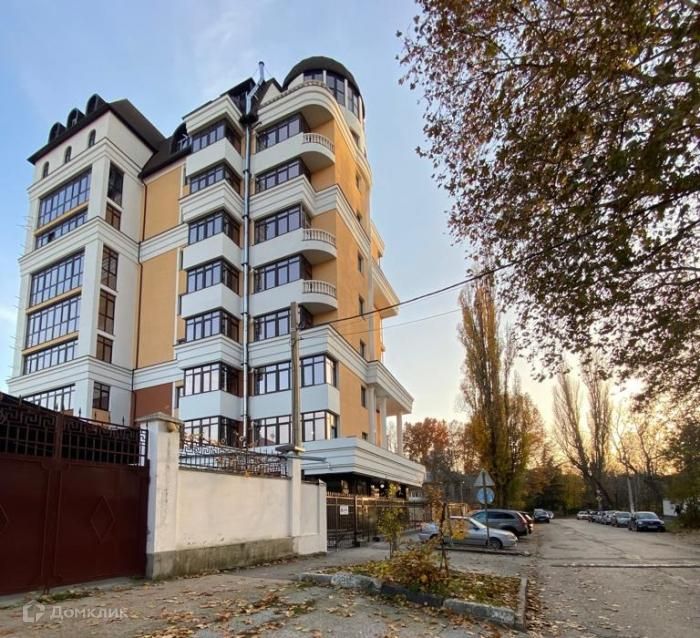 Продаётся 1-комнатная квартира, 64.6 м²