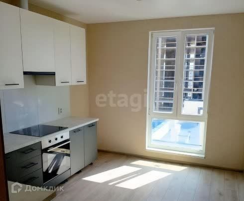 Продаётся 1-комнатная квартира, 38 м²