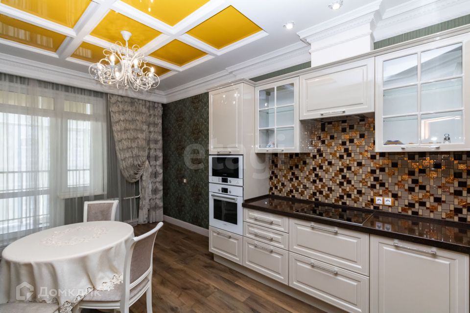 Сдаётся 1-комнатная квартира, 65.4 м²