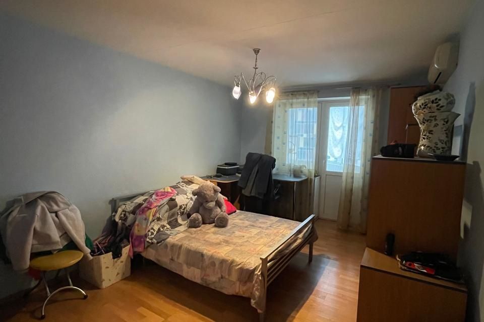 Продаётся 3-комнатная квартира, 128.6 м²