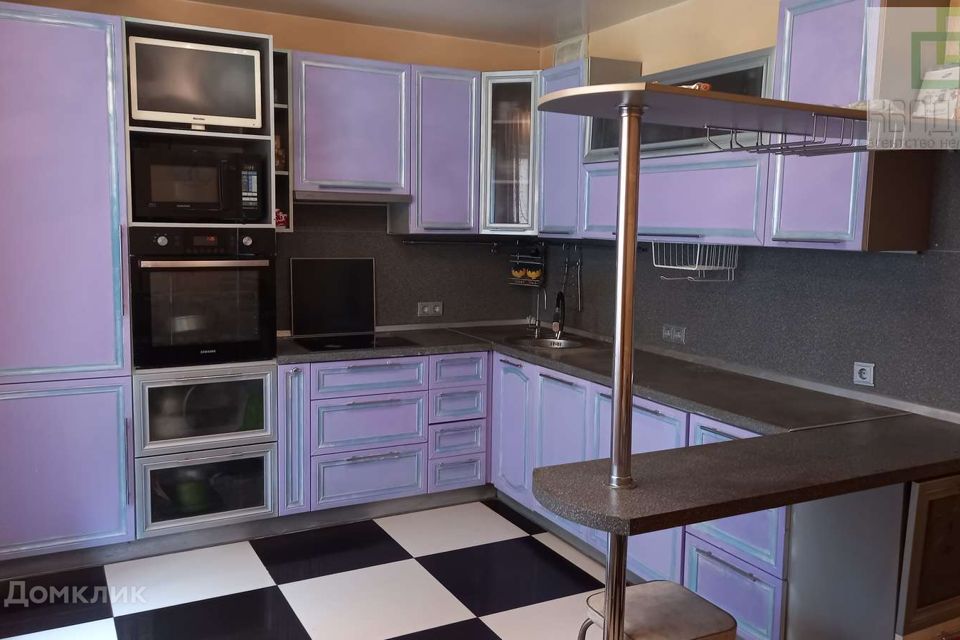 Продаётся 3-комнатная квартира, 103.7 м²
