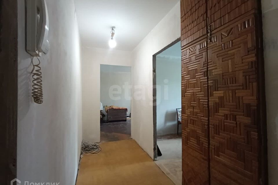 Продаётся 3-комнатная квартира, 60.5 м²