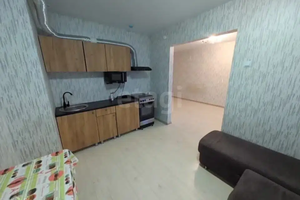 Продаётся 1-комнатная квартира, 43.8 м²