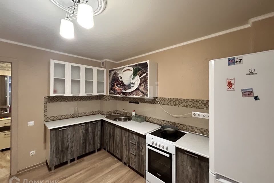 Продаётся 1-комнатная квартира, 37.9 м²