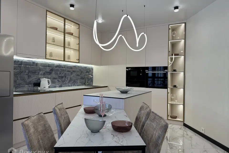 Продаётся 2-комнатная квартира, 64.2 м²