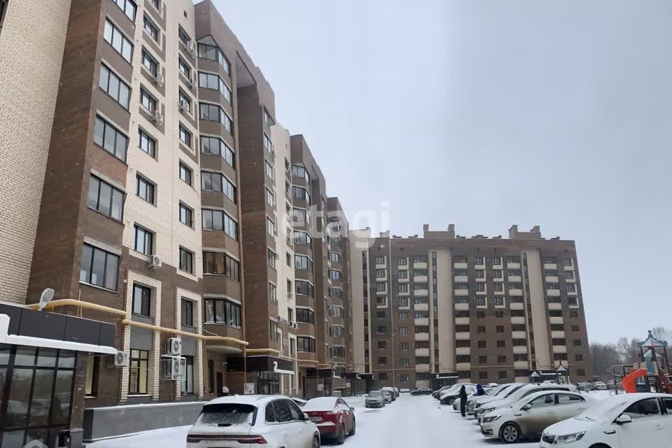 Продаётся 2-комнатная квартира, 72.6 м²