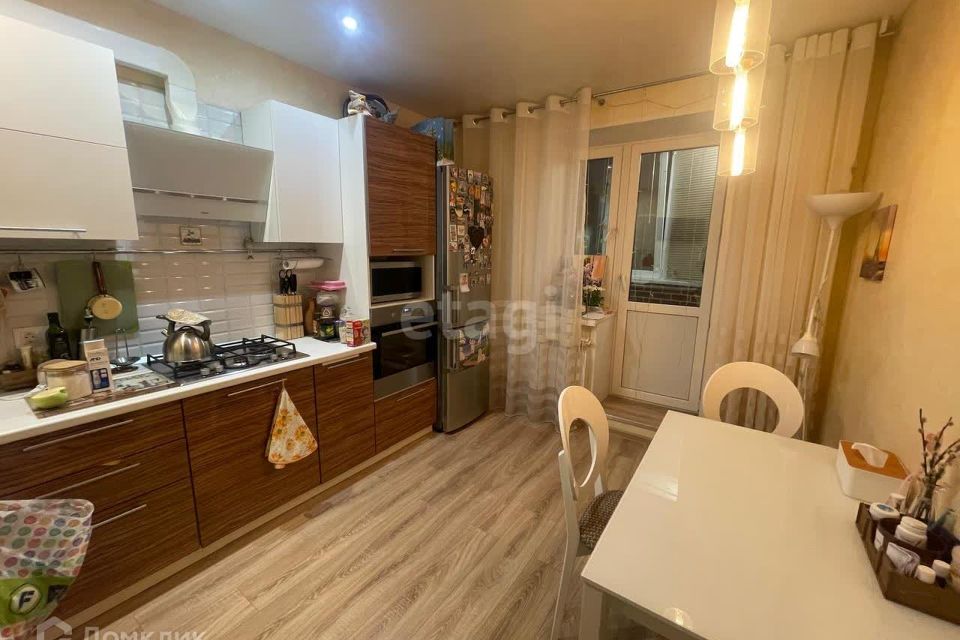 Продаётся 1-комнатная квартира, 40.3 м²