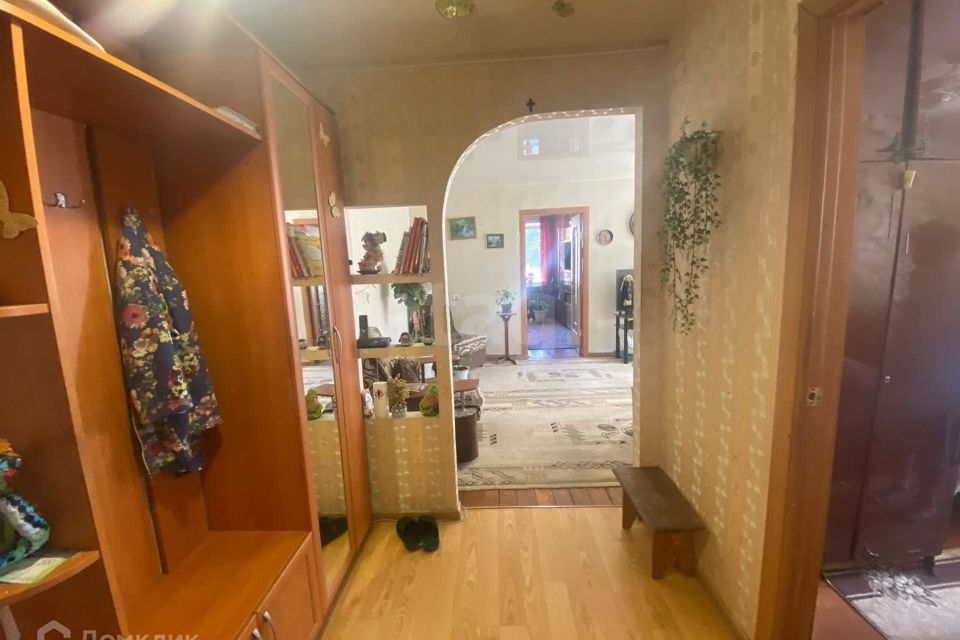 Продаётся 4-комнатная квартира, 62.6 м²